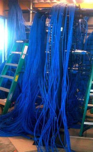 Unorganzied Cabling